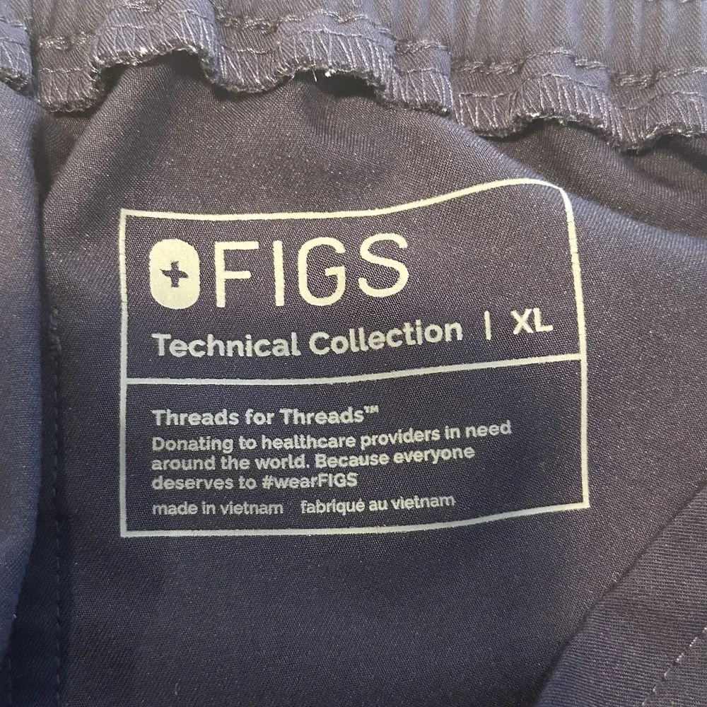 FIGS Cairo Scrub Pants Womens XL Navy Blue Cargo 9 Pocket Stretch Medical‎